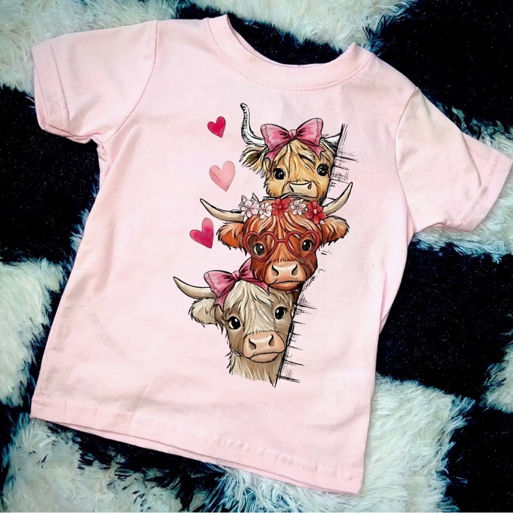 🐿️ Adorable Pink Kids Shirt w/Cute Cows- multiple sizes- New Boutique